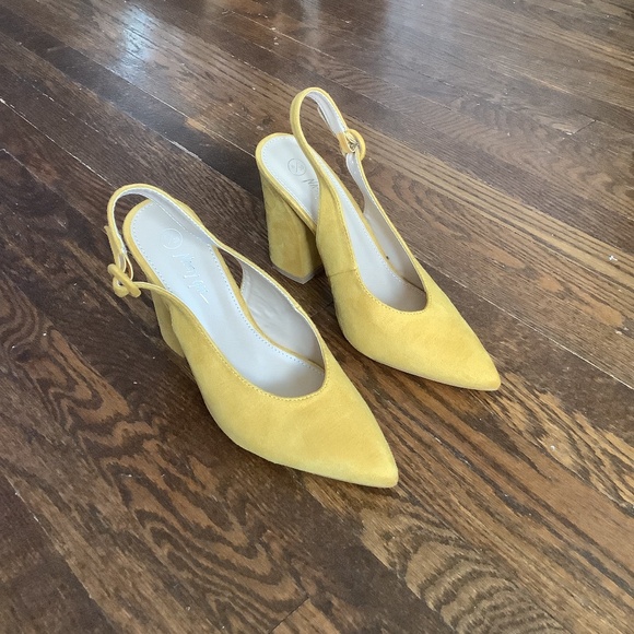 Nasty Gal yellow heels size 39 - Picture 1 of 5